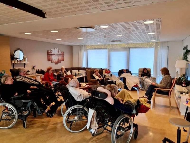 Aðstandandi bauð upp á lestur smásögu