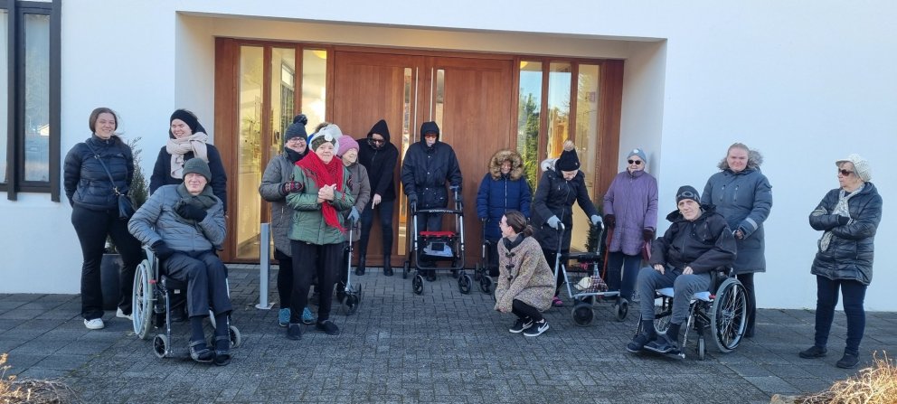 Vikulegar gönguferðir í Ási