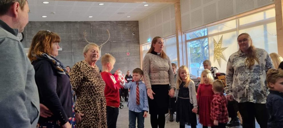 Jólin kvödd með dansi