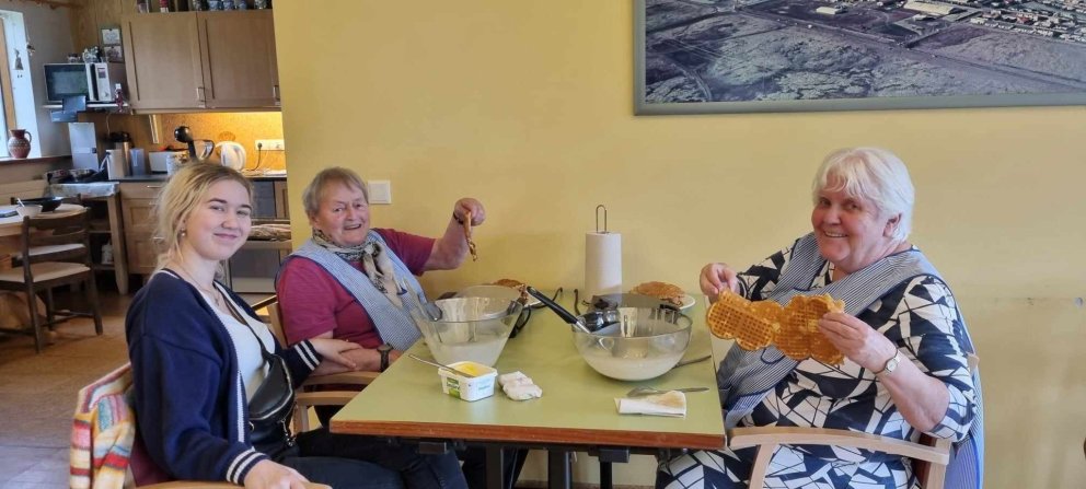 Nýbakaðar vöfflur með kaffinu