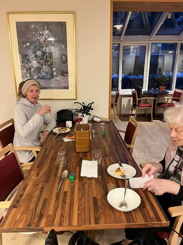 Heit eggjakaka í morgunmat