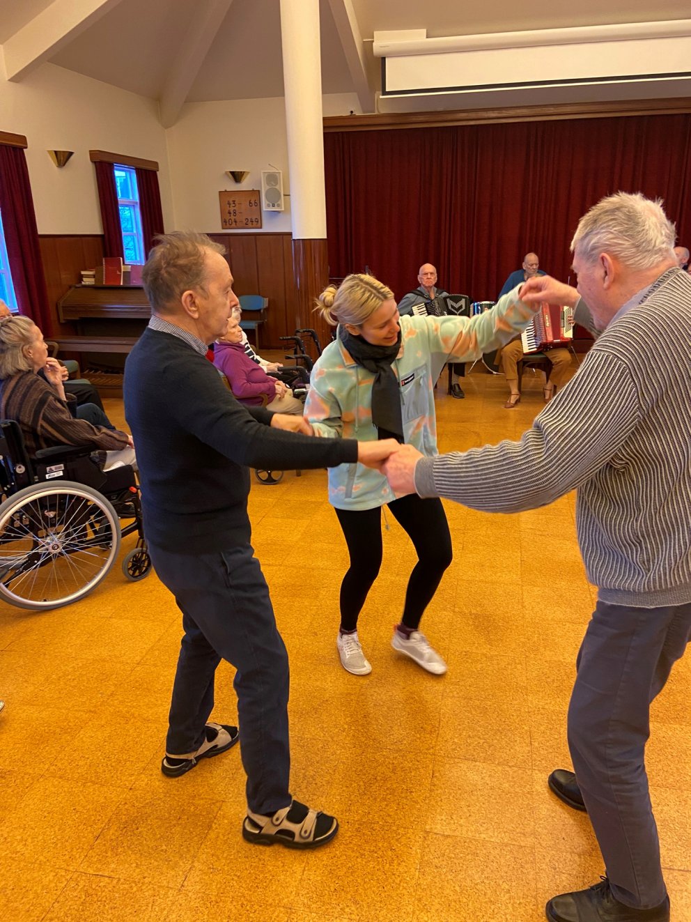 Tjúttað við jólatóna