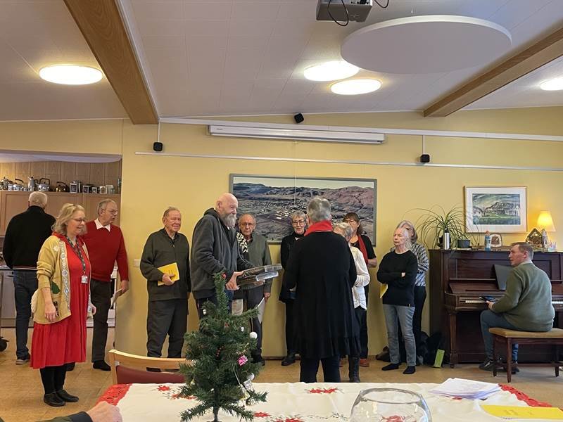 Sönghópurinn Tjaldur söng jólalögin