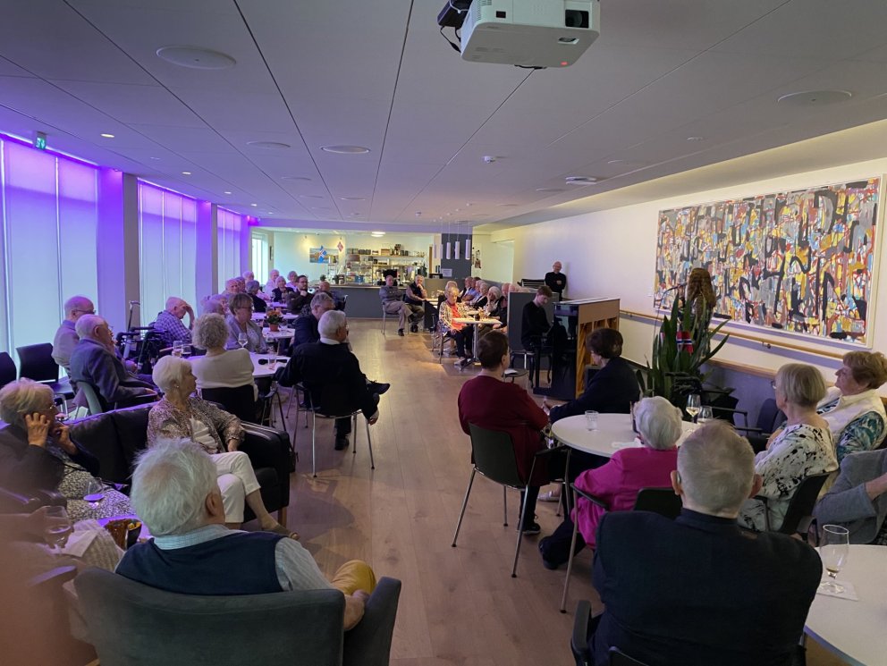 Sumarlegt Tónakvöld í Kaffi Mörk