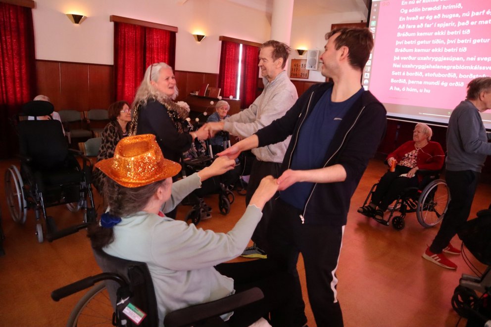 Diskó í hátíðasalnum