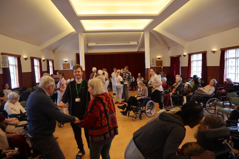 Síðasti dansleikur fyrir sumarfrí