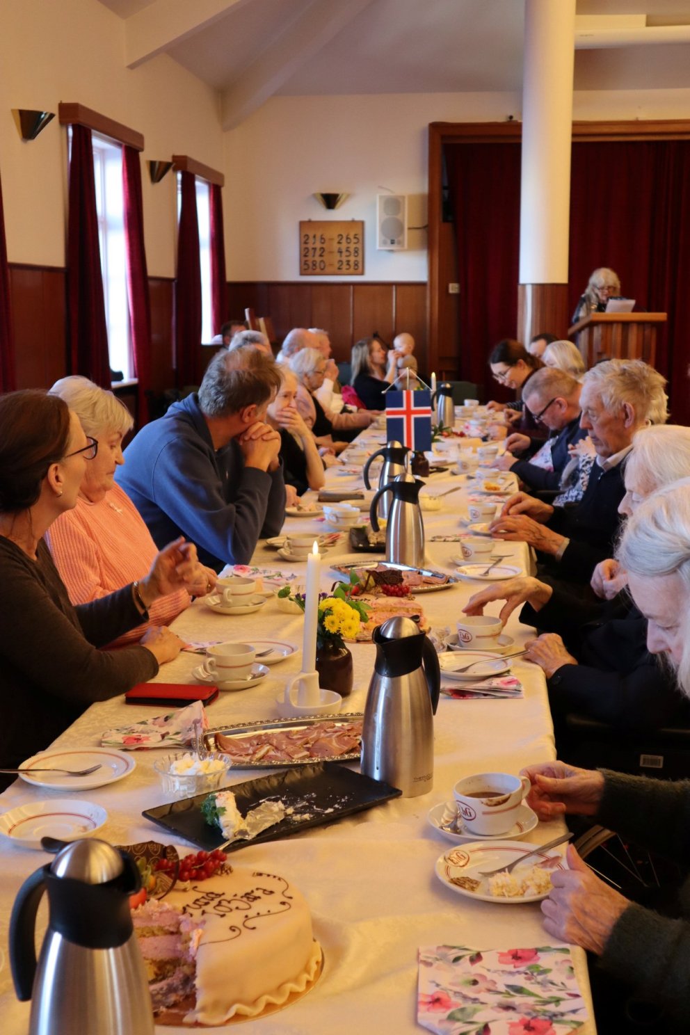 Grund fagnar 103 ára afmæli