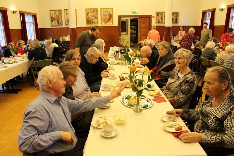 Afmælis- og foreldrakaffi á Grund
