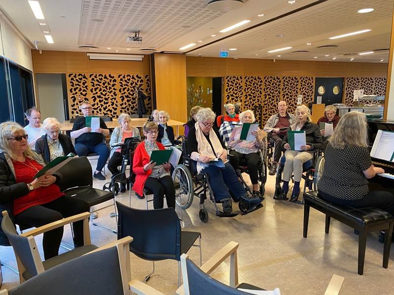 Vel mætt á æfingar Markarkórsins