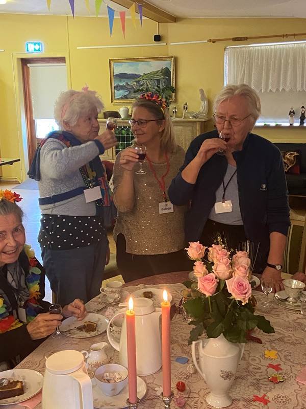 Deildu reynslusögum af ástinni