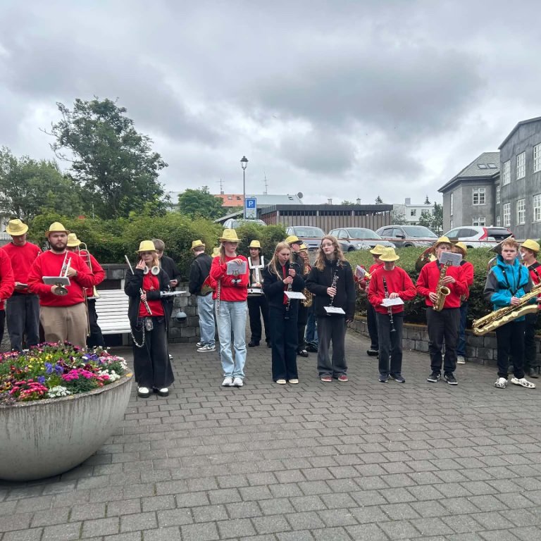 Lúðrasveit í heimsókn