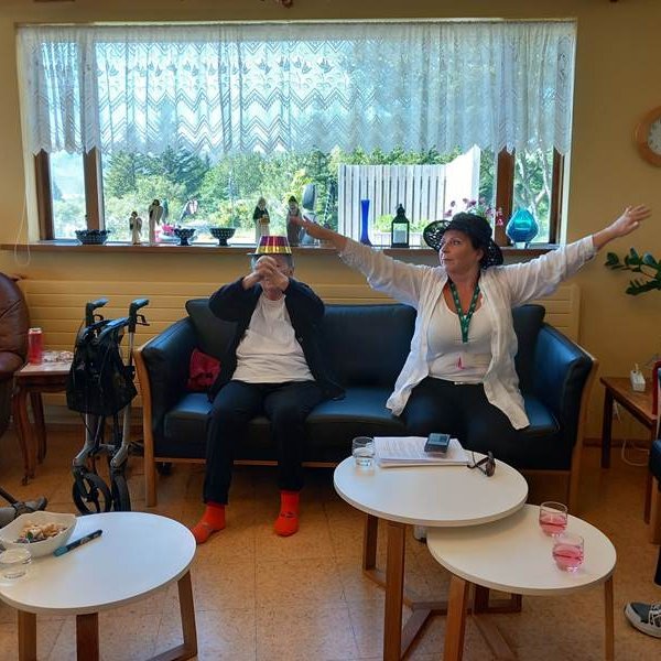 Afþökkuðu útileikfimi vegna hita