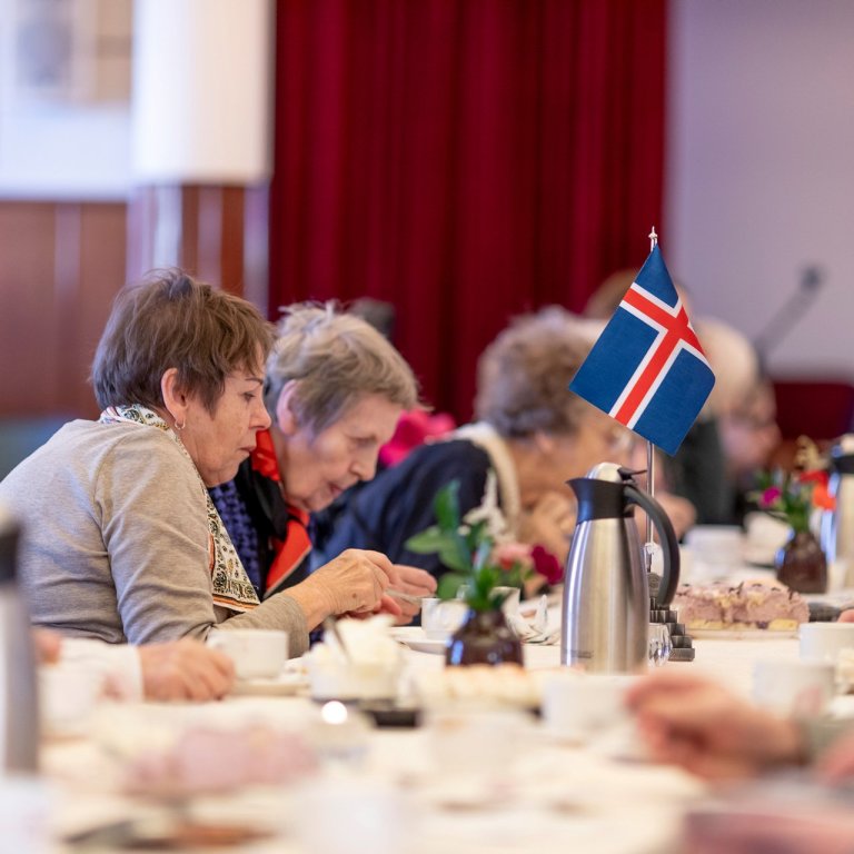 Afmælis- og foreldrakaffi á Grund