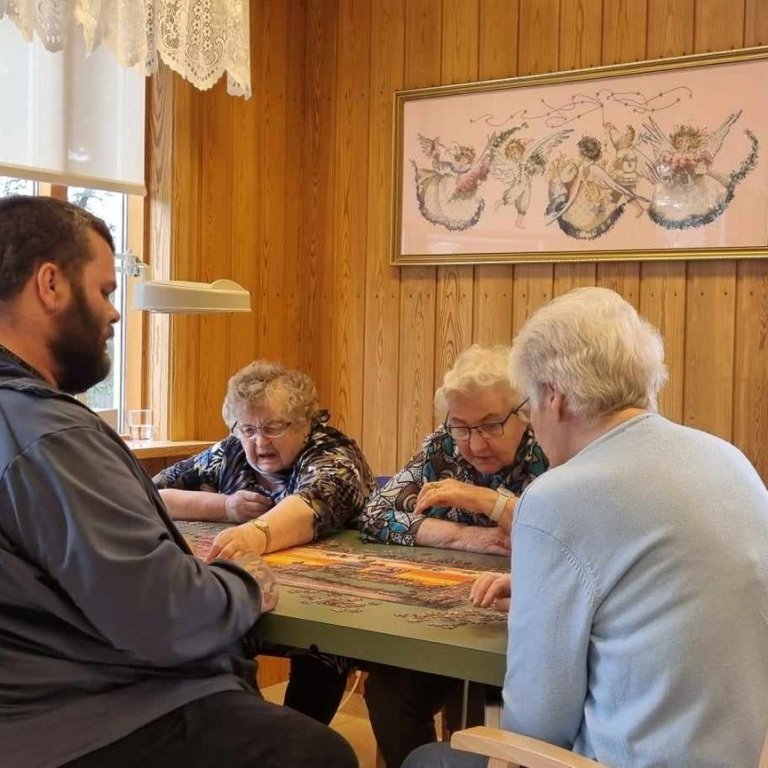 Púslað í gríð og erg