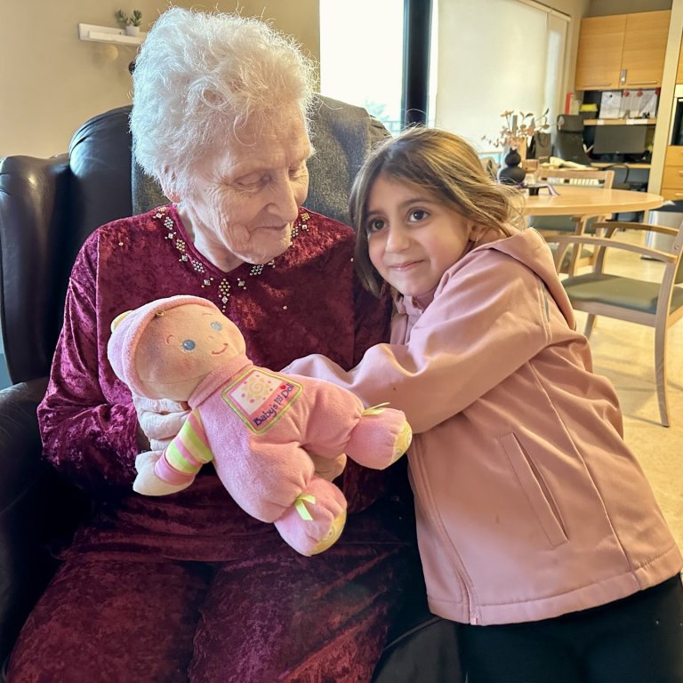 Þær eiga einstakt vináttusamband Maya og Ása