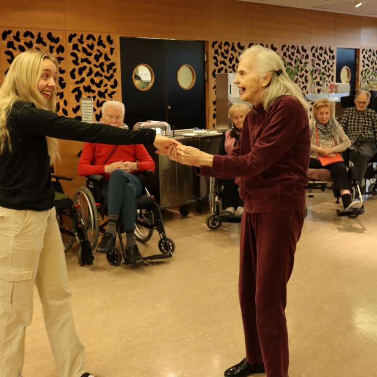 Markarbandið lék fyrir dansi