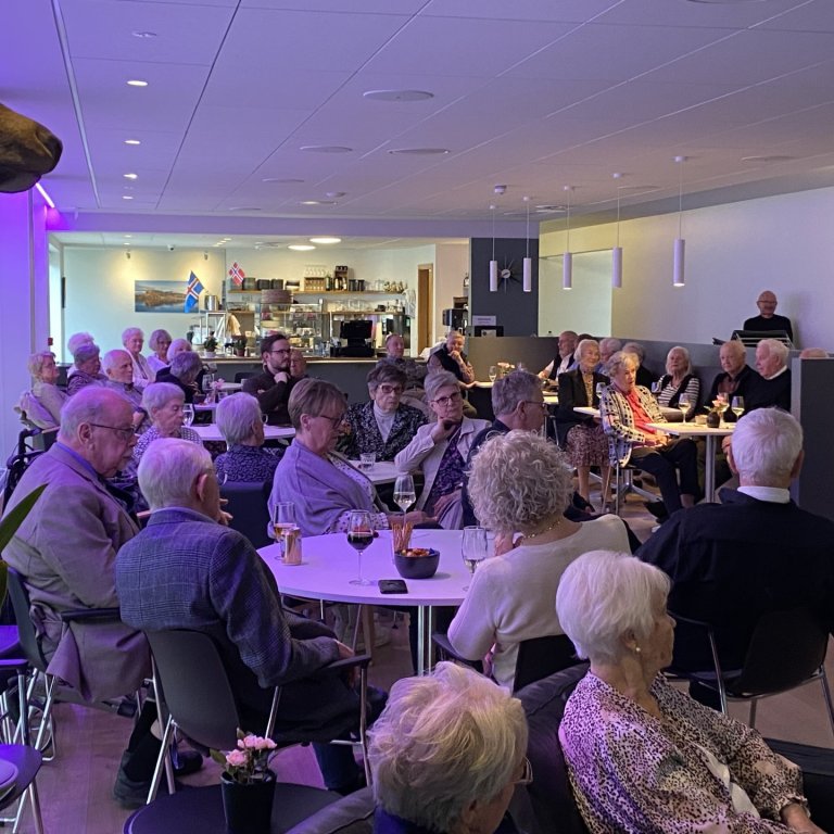 Sumarlegt Tónakvöld í Kaffi Mörk