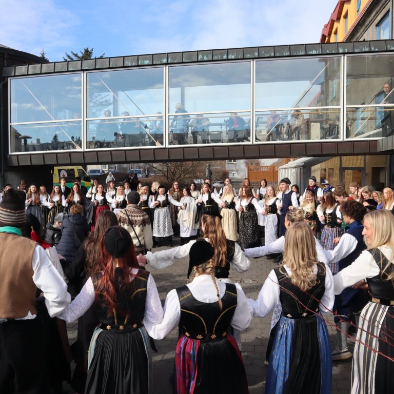 Peysufatadagurinn á Grund