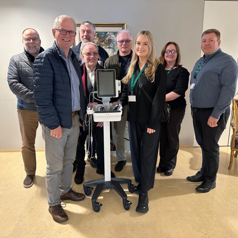 Fékk lífsmarkamæli að gjöf