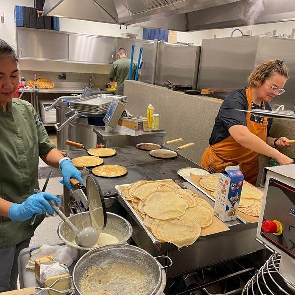 Á annað þúsund rjómapönnukökur