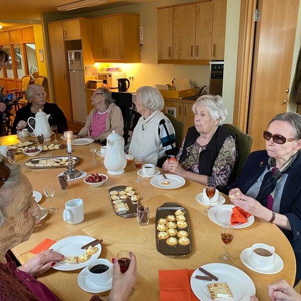 Dásamlegt dömukaffi